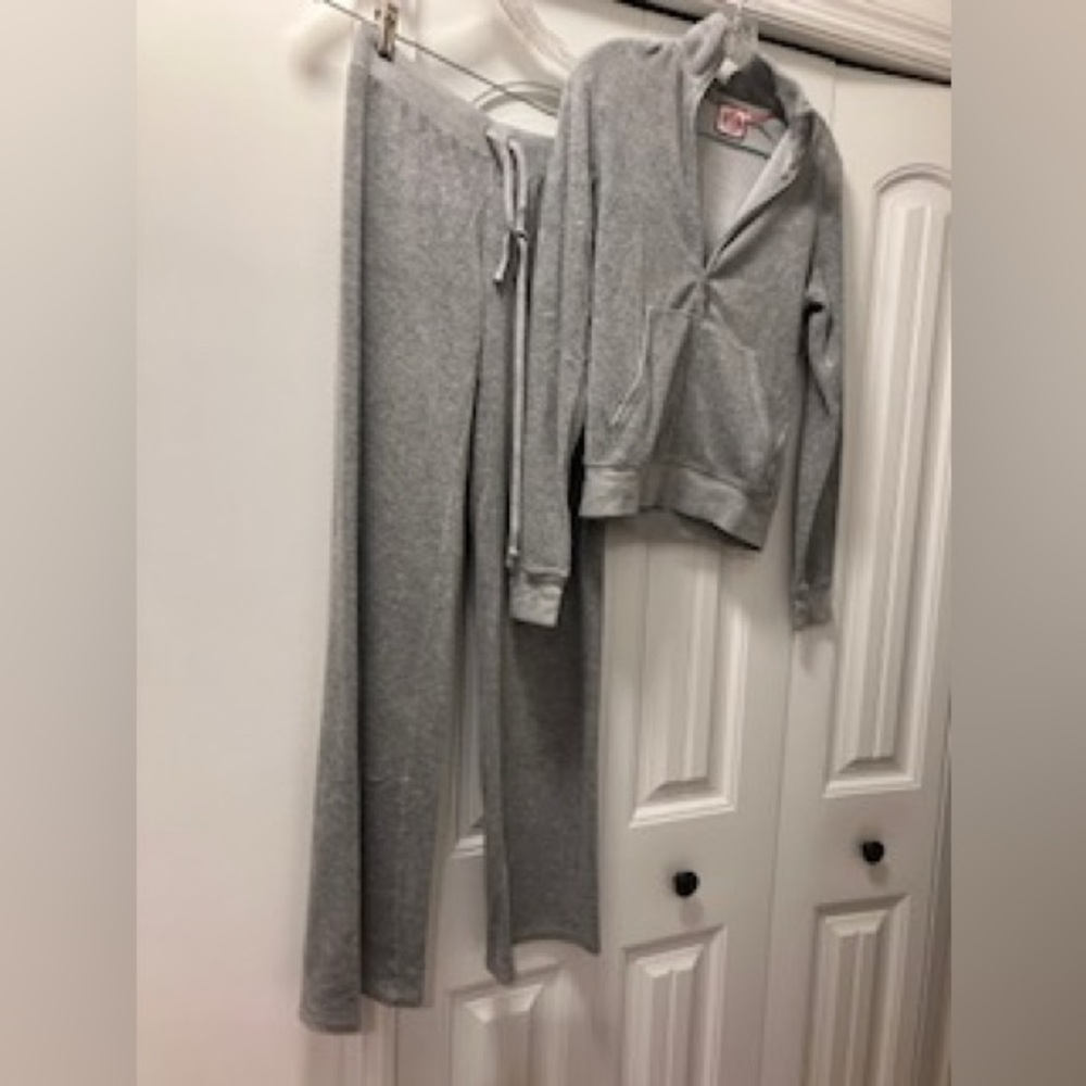 Juicy Couture Charcoal Velour Jacket - Picture 11 of 16